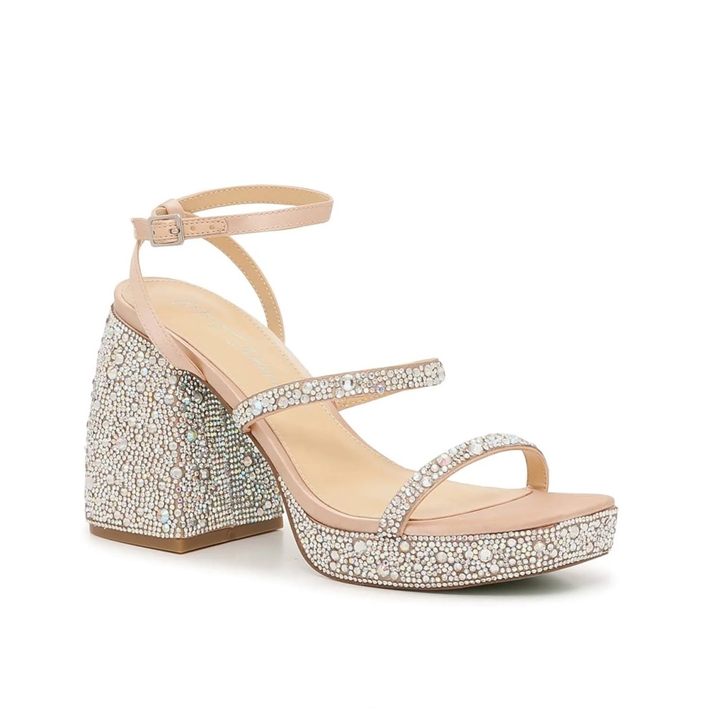 Betsey Johnson NWOT Jany rhinestone platform bedazzled chunky heels nude